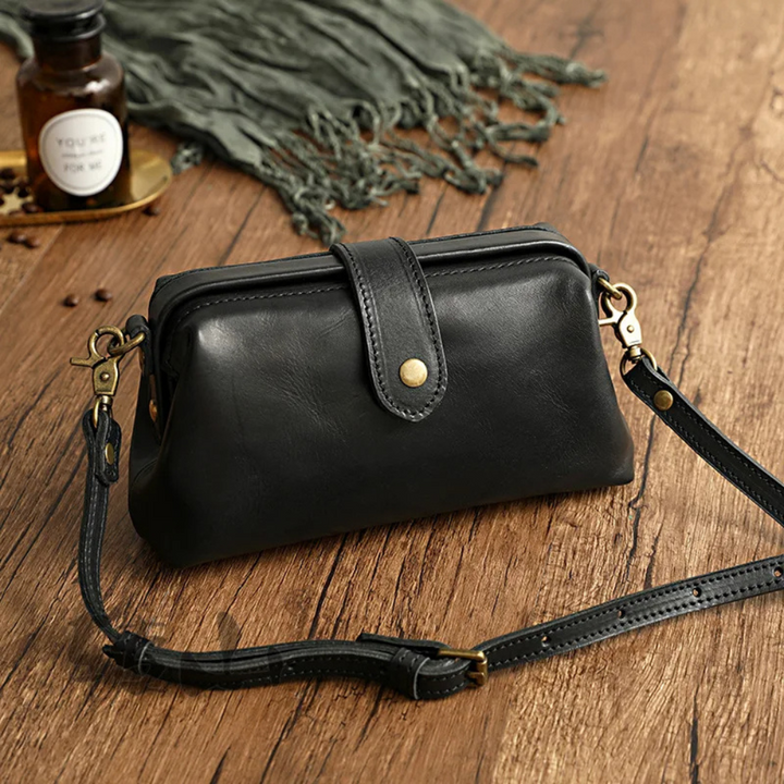 Chloe’s Vintage Essence | Elegant Women’s Bag