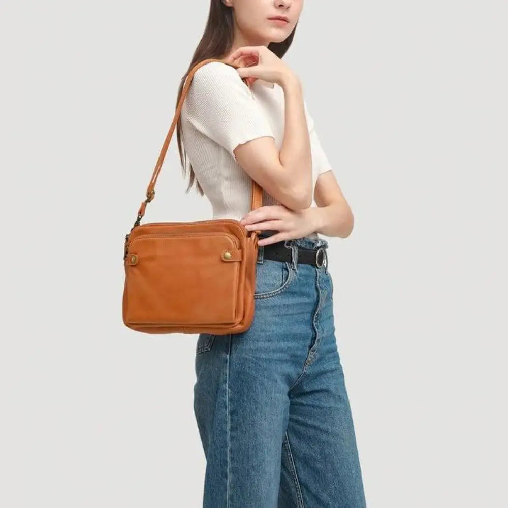 Isabella’s Signature | Classic Leather Bag