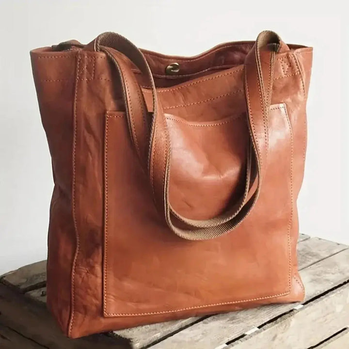 Mia’s Elegant Touch | Stylish Shoulder Bag