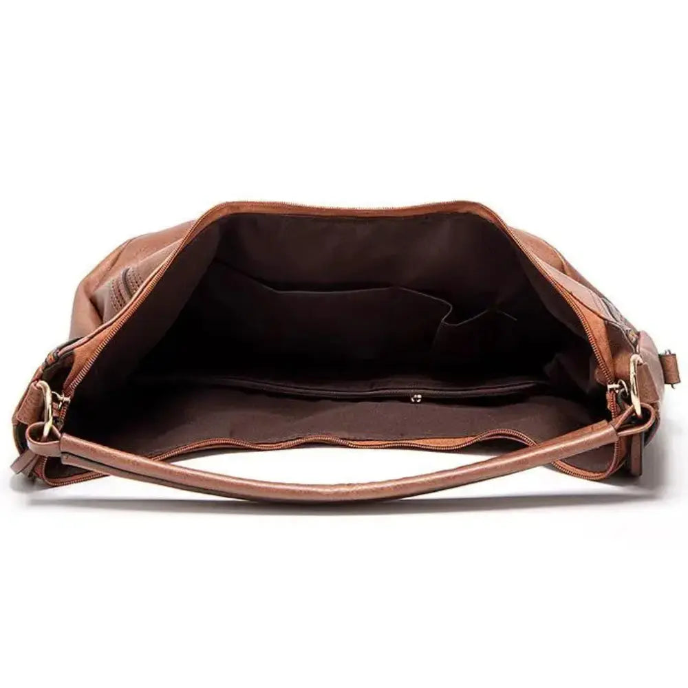 Amelia’s Classic Versatility | Vintage Bag