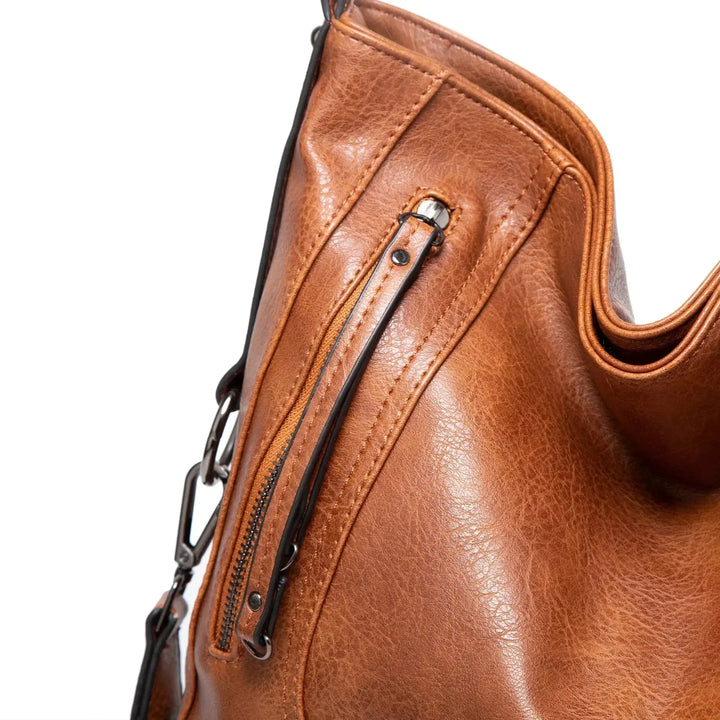 Isabelle’s Vintage | Charm Leather Bag