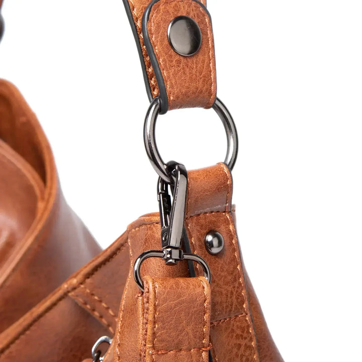 Isabelle’s Vintage | Charm Leather Bag