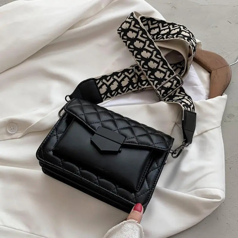 Juliette’s Classic Charm | Elegant Handbag