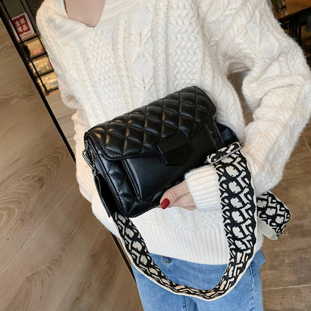 Juliette’s Classic Charm | Elegant Handbag