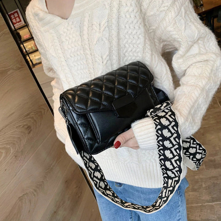 Juliette’s Classic Charm | Elegant Handbag