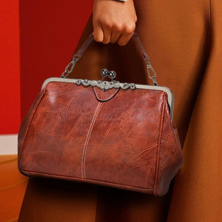 Eloise’s Kiss | Lock Handbag