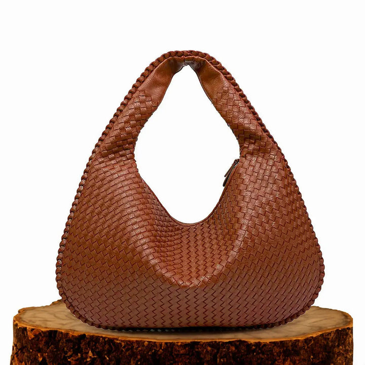 Isabelle’s Timeless Style | Woven Hobo Bag